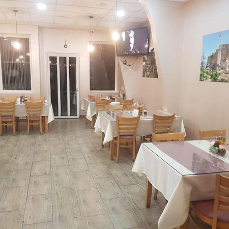Midtown Apartment Kurdzhali Ngoại thất bức ảnh