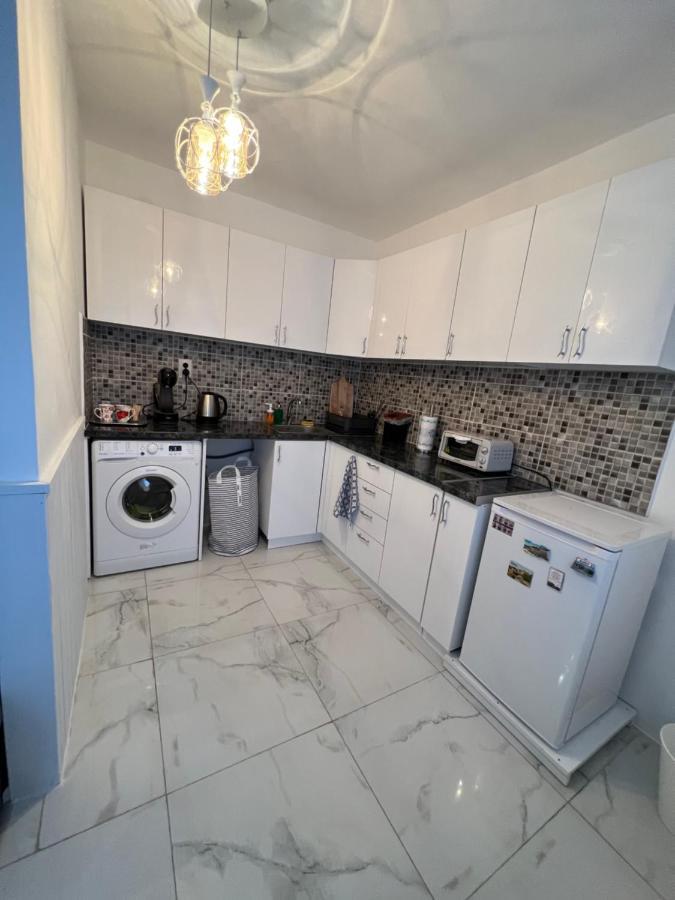Midtown Apartment Kurdzhali Ngoại thất bức ảnh