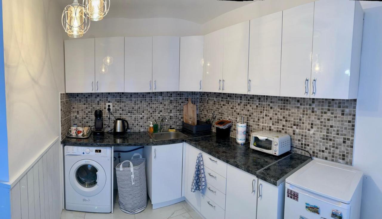 Midtown Apartment Kurdzhali Ngoại thất bức ảnh